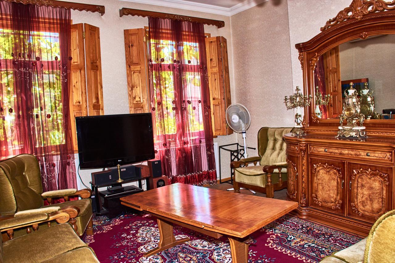 Guest House Svetlana Gori Exterior photo